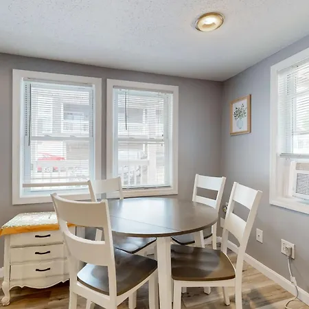 Hampton Beach Hangout & Nancy'S Villa Chambre photo